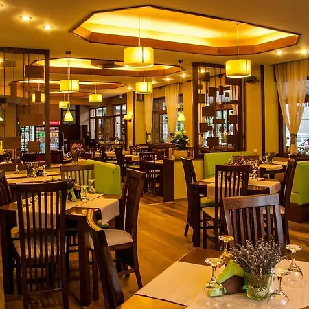 Hotel Riviera 2*